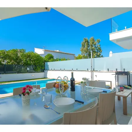 Holiday home Del 4 By Interhome